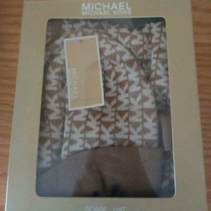 Michael Kors Beige Hat & Scarf Set
